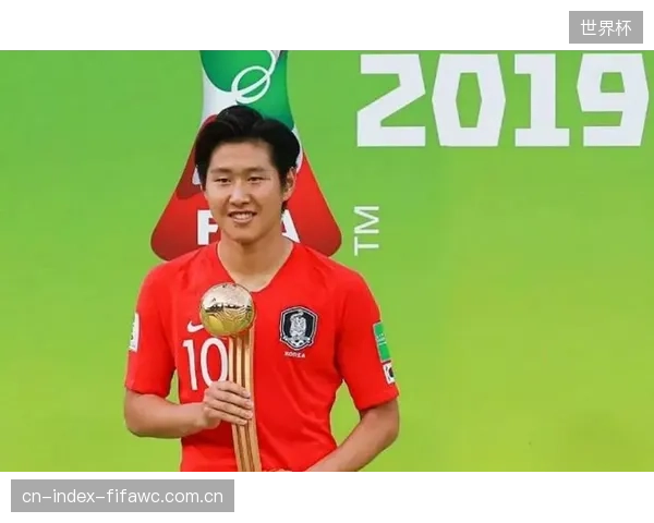 李刚仁在豪门俱乐部稳定扮演轮换角色，其大赛经验将为韩国队中场带来宝贵财富。